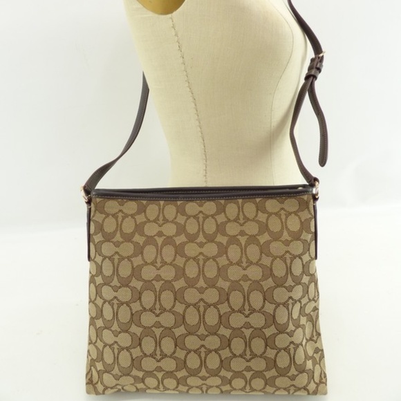 Coach Outline Signature File Bag Crossbody Purse - Picture 1 of 5